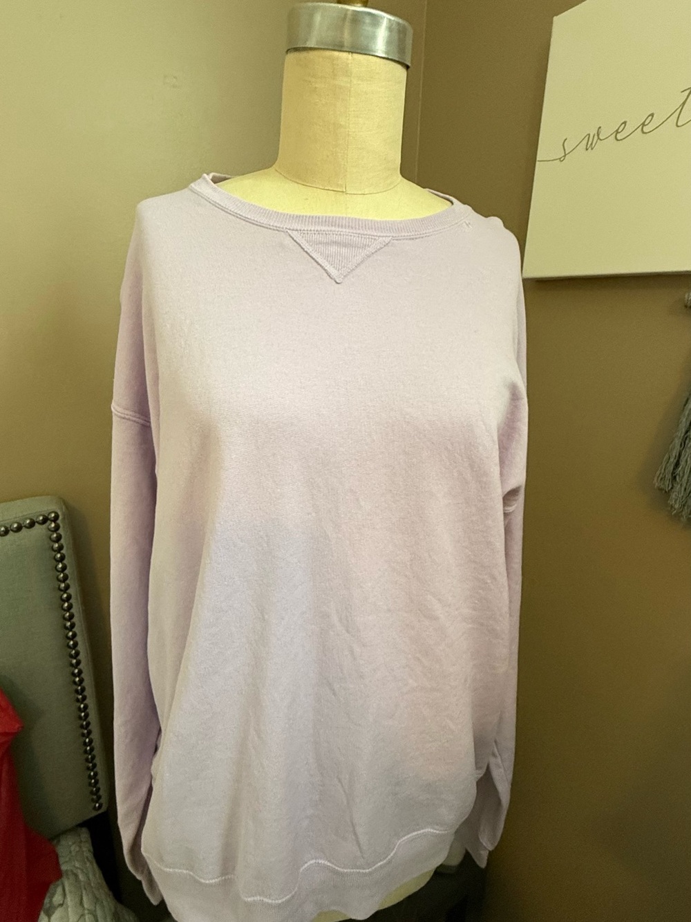 Relaxed Lilac Crewneck Sweatshirt for Women
